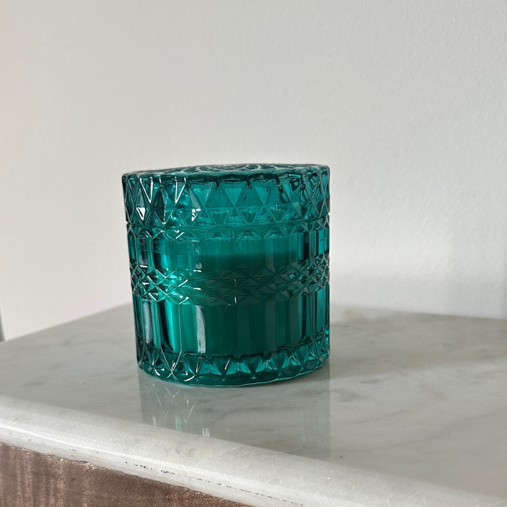 Leoben Company capri citrus candle